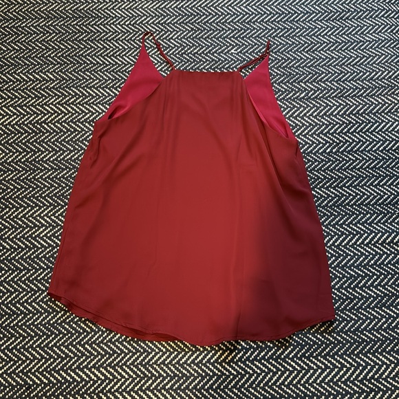 Maroon top - Picture 3 of 5